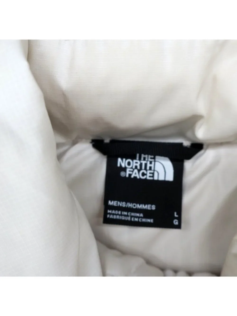 The North Face Full Zip 550 Down Flare Vest II Men's Large Light Ivory